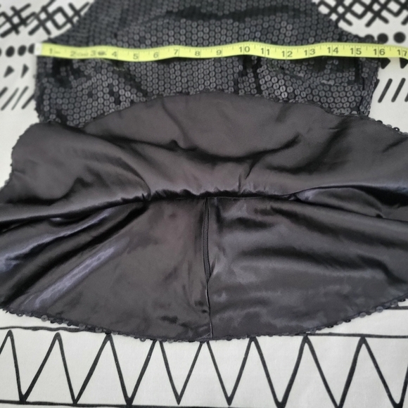 Guess by Marciano Women's Sequin Black Peplum Top Size  XS - Picture 6 of 10